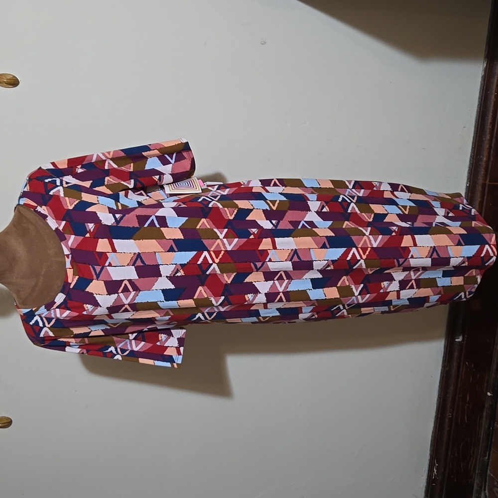 DR3 NWT LuLaRoe Julia Geometric Multicolor Midi Dress Sz XL Stretch Short Sleeve